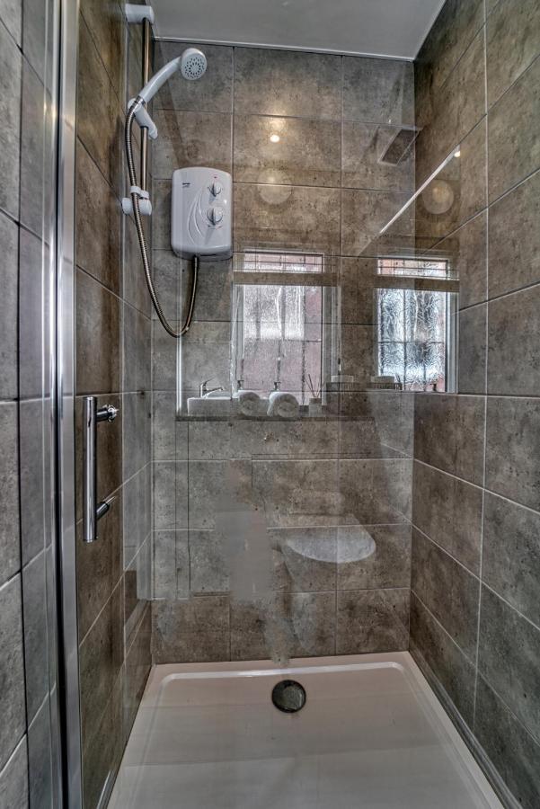 Host & Stay - Taylor Apartment وورسيستير المظهر الخارجي الصورة